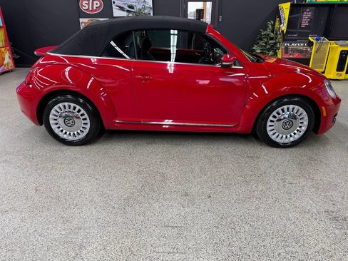 Used 2014 Volkswagen Beetle 1.8T FWD image 6