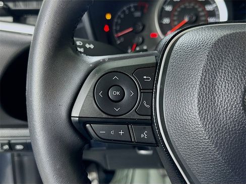 Used 2020 Toyota Corolla SE image 21