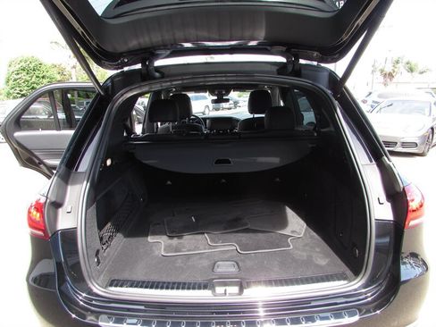 Used 2020 Mercedes-Benz GLE 450 4MATIC w/ MBUX Technology Package image 29