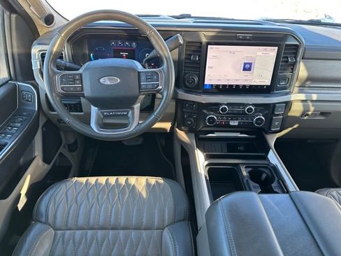 Used 2025 Ford F450 Platinum w/ Platinum Plus Package AWD/4WD image 12