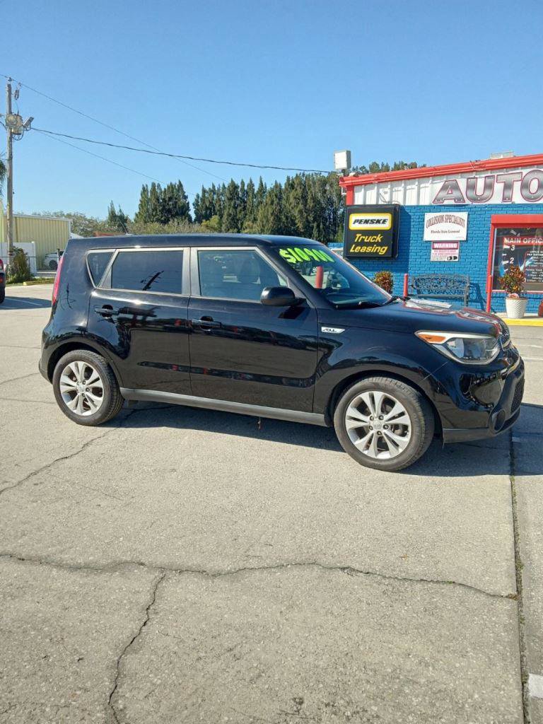 Used 2015 Kia Soul + FWD image 8
