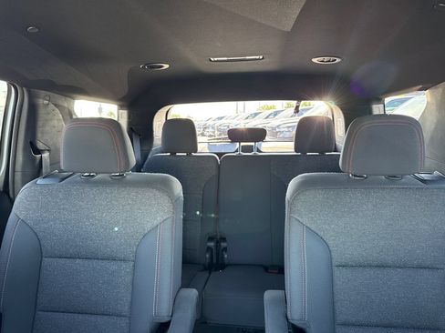 Used 2024 Chevrolet Traverse Z71 AWD/4WD image 29