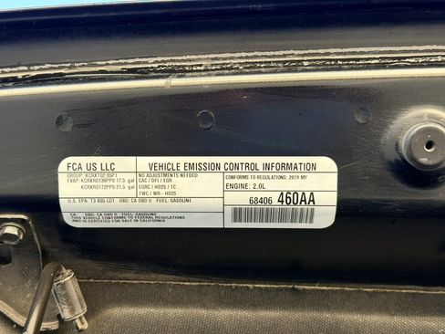 Used 2019 Jeep Wrangler Unlimited Sahara image 30