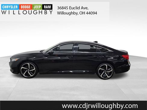 Used 2018 Honda Accord Sport image 5