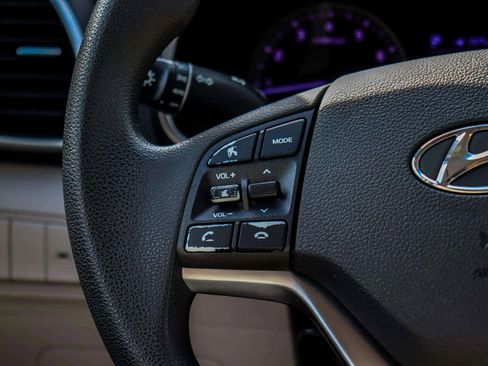 Used 2019 Hyundai Tucson SE image 17