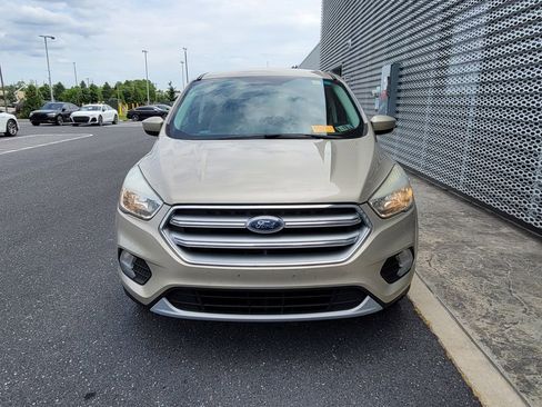 Used 2017 Ford Escape SE FWD image 8