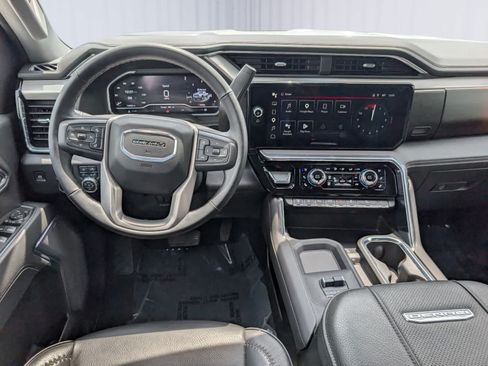 Certified 2025 GMC Sierra 2500 Denali w/ Denali Reserve Package AWD/4WD image 17