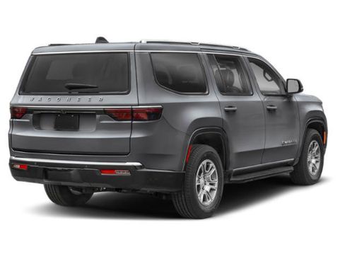 Used 2024 Jeep Wagoneer 4WD w/ Premium Group I image 2