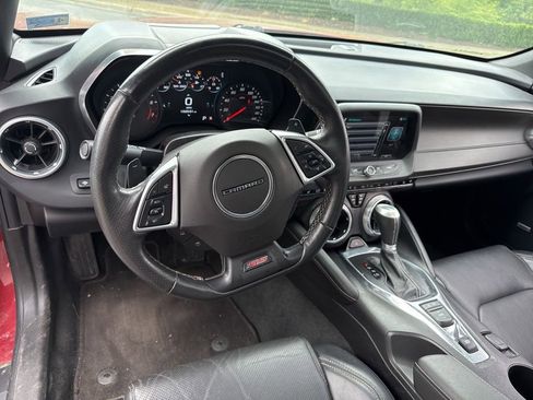 Used 2016 Chevrolet Camaro SS RWD image 9