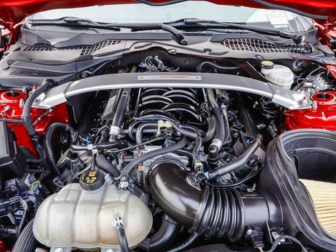 Used 2020 Ford Mustang Shelby GT350 w/ Technology Package image 27