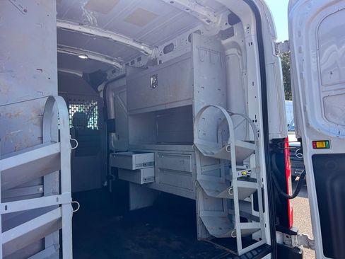 Used 2019 Ford Transit 250 130 Medium Roof image 25