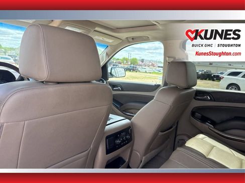 Used 2019 Chevrolet Suburban LT AWD/4WD image 46