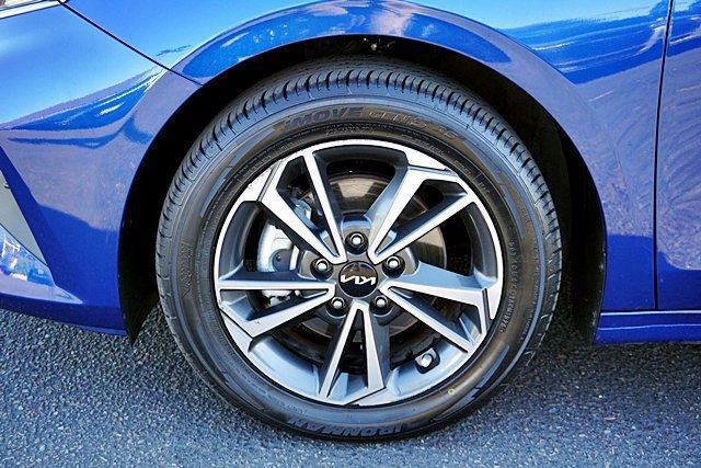 Used 2023 Kia Forte LXS w/ LXS Technology Package FWD image 15
