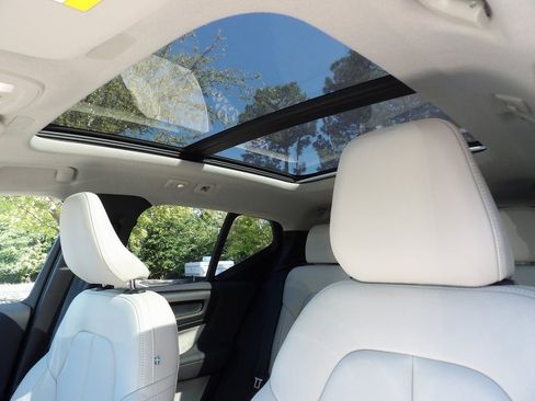 New 2026 Volvo XC40 B5 Plus w/ Protection Package Premier image 13