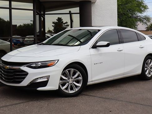 Used 2024 Chevrolet Malibu LT FWD image 2