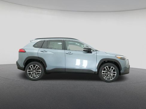 New 2026 Toyota Corolla Cross XLE w/ Convenience Package FWD image 27
