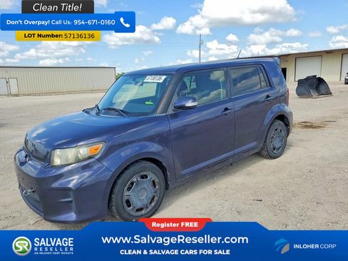 Used 2012 Scion xB FWD image 1