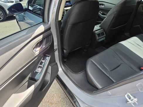 Used 2024 Honda Accord Touring image 14