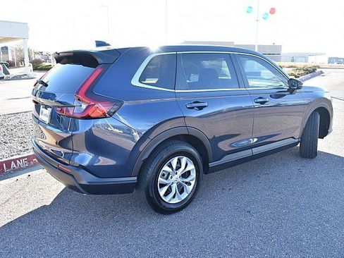 Used 2025 Honda CR-V LX image 6