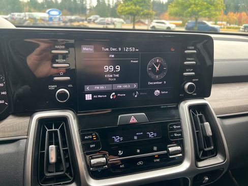 Used 2021 Kia Sorento EX w/ Panoramic Sunroof Package image 22