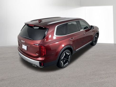 Certified 2023 Kia Telluride S w/ S Sunroof Package image 44