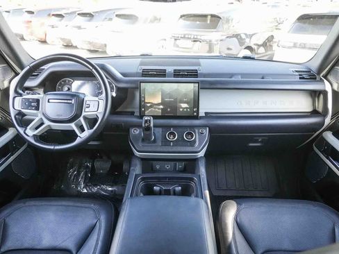 Used 2023 Land Rover Defender 110 SE AWD/4WD image 12