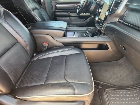 Used 2022 RAM 1500 Limited w/ Body-Colour Bumper Group AWD/4WD image 14