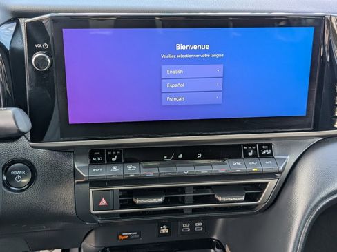 Used 2025 Toyota Camry XSE FWD image 17