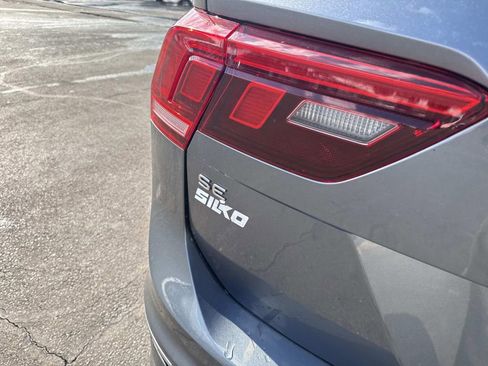 Used 2022 Volkswagen Tiguan SE image 5