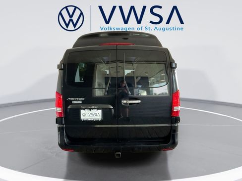 Used 2018 Mercedes-Benz Metris Passenger image 6