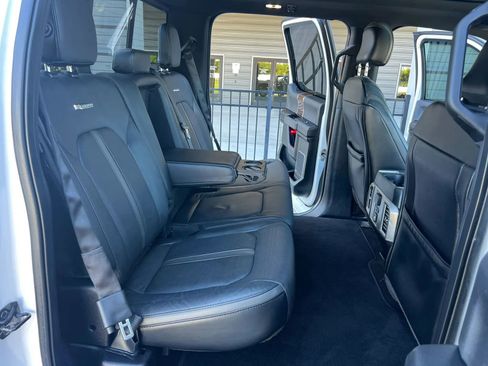 Used 2015 Ford F150 Platinum w/ Equipment Group 701A Luxury RWD image 10