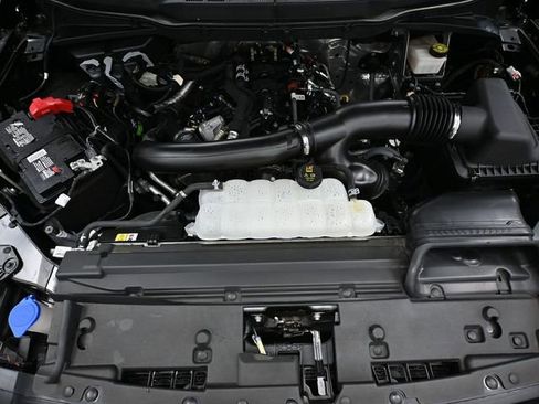 Used 2024 Ford F150 XLT image 46