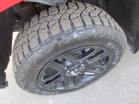 Certified 2024 Chevrolet Silverado 1500 Custom Trail Boss image 12