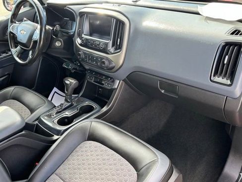 Used 2015 Chevrolet Colorado Z71 image 24