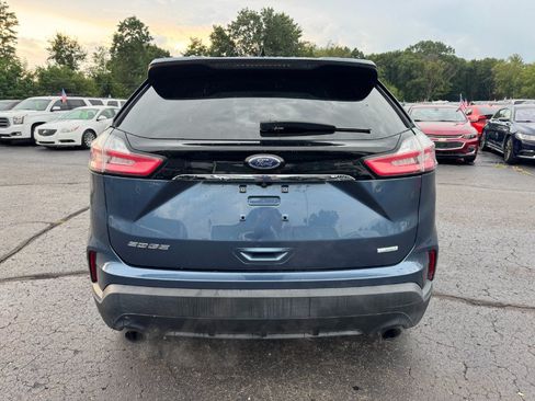 Used 2019 Ford Edge SE FWD image 4