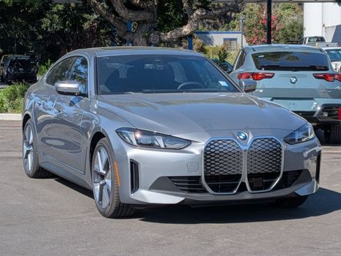 New 2026 BMW i4 eDrive40 w/ Premium Package RWD image 6
