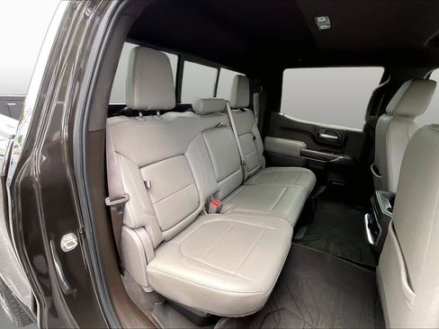 Used 2022 Chevrolet Silverado 1500 LTZ w/ LTZ Convenience Package II AWD/4WD image 26