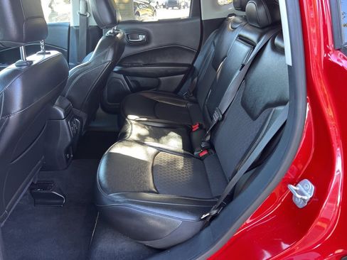 Used 2021 Jeep Compass Latitude image 18