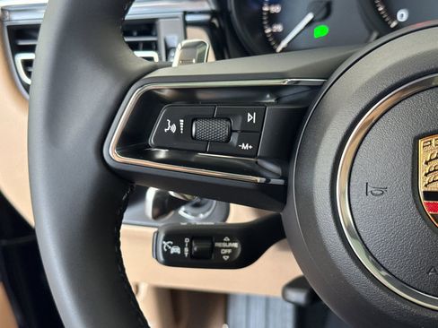 New 2026 Porsche Macan AWD/4WD image 27