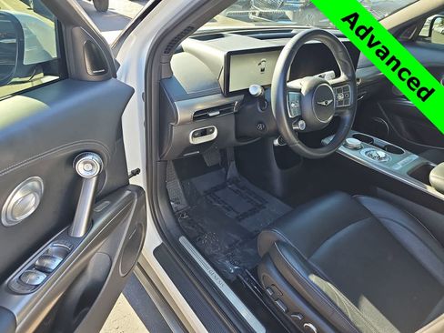 Used 2024 Genesis GV60 Advanced image 10