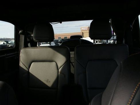 Used 2023 Ford Bronco Badlands w/ Sasquatch Package image 27