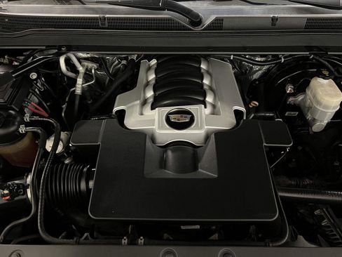 Used 2015 Cadillac Escalade Premium image 47