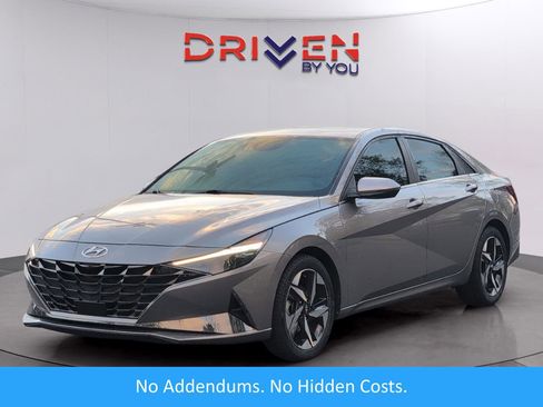 Used 2023 Hyundai Elantra Limited image 1