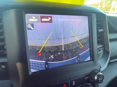 Used 2020 RAM 2500 Big Horn w/ Level 1 Equipment Group image 12