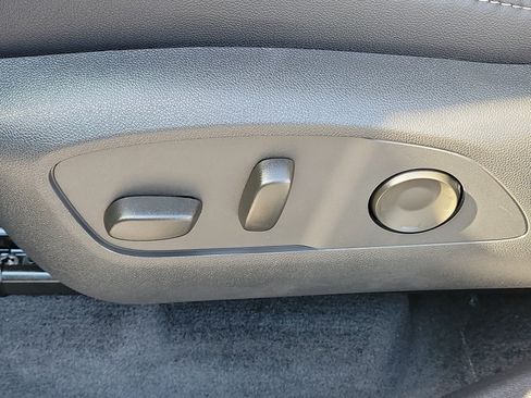Used 2025 Chevrolet Traverse High Country w/ LPO, Floor Liner Package FWD image 22