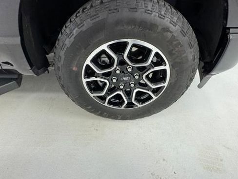 Used 2023 Ford F150 Lariat image 9