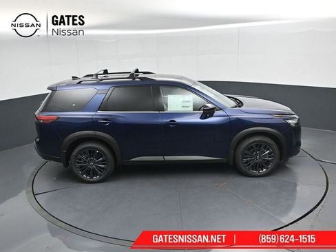 New 2026 Nissan Pathfinder SL w/ SL Premium Package AWD/4WD image 50