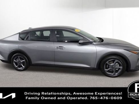 Used 2025 Kia K4 LXS image 2