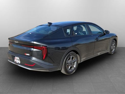 Used 2025 Kia K4 FWD image 6