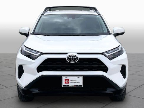 Certified 2025 Toyota RAV4 XLE w/ Convenience Package FWD image 4